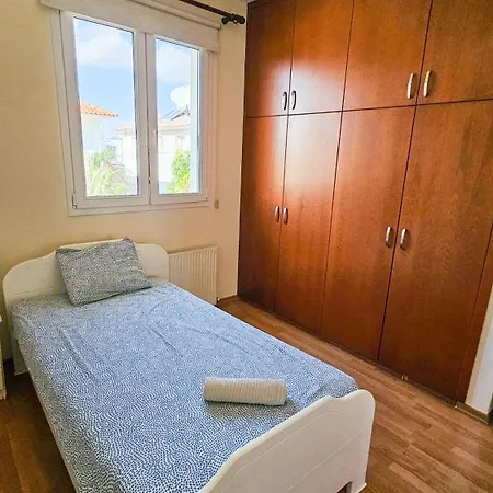 Townbeach With Private Pool Voroklini