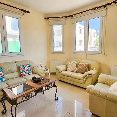 Vila Townbeach With Private Pool