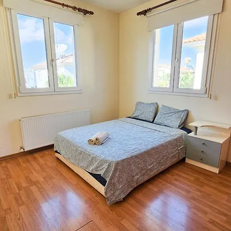 Villa Townbeach With Private Pool Voroklini