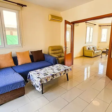 Townbeach With Private Pool Vila Voroklini