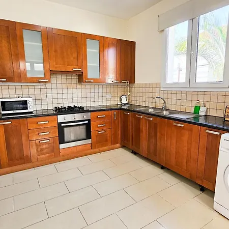 Villa Townbeach With Private Pool