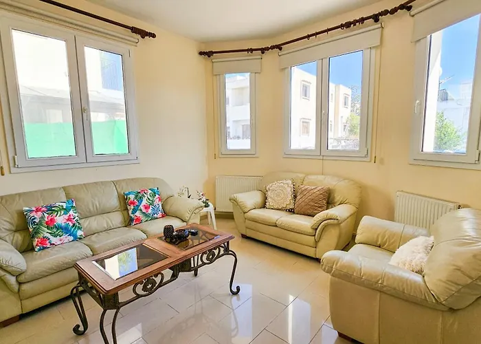 Vila Townbeach With Private Pool