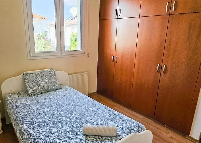 Townbeach With Private Pool Voroklini