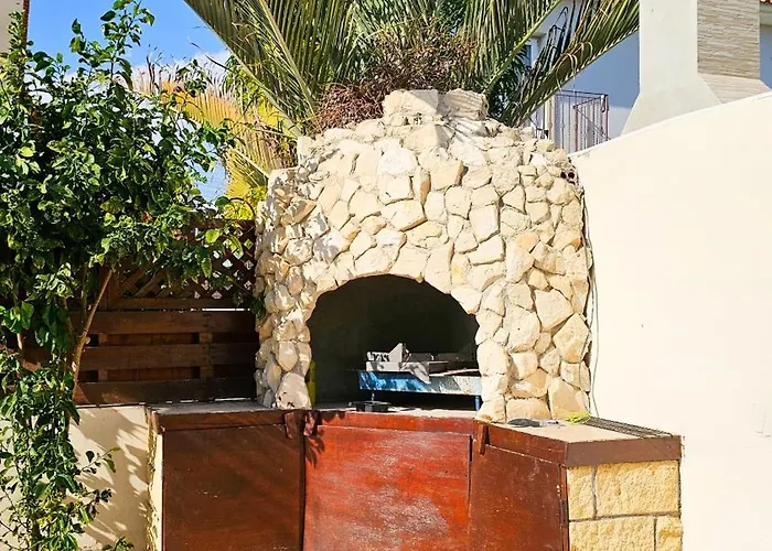 Vila Townbeach With Private Pool *